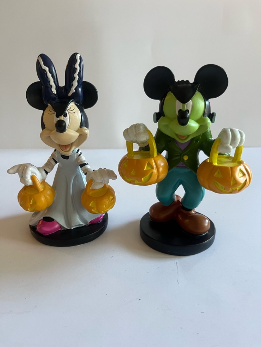 Mickey & Minnie Halloween Trick-or-Treat Figurines - Orange Pumpkin Buckets